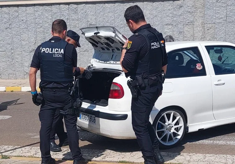 Buscan a un hombre en Almendralejo que ha escapado tras una persecución policial